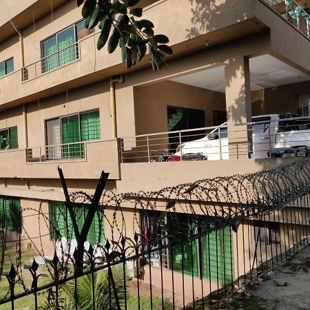 The Travelers Den Hotel Islamabad Ngoại thất bức ảnh