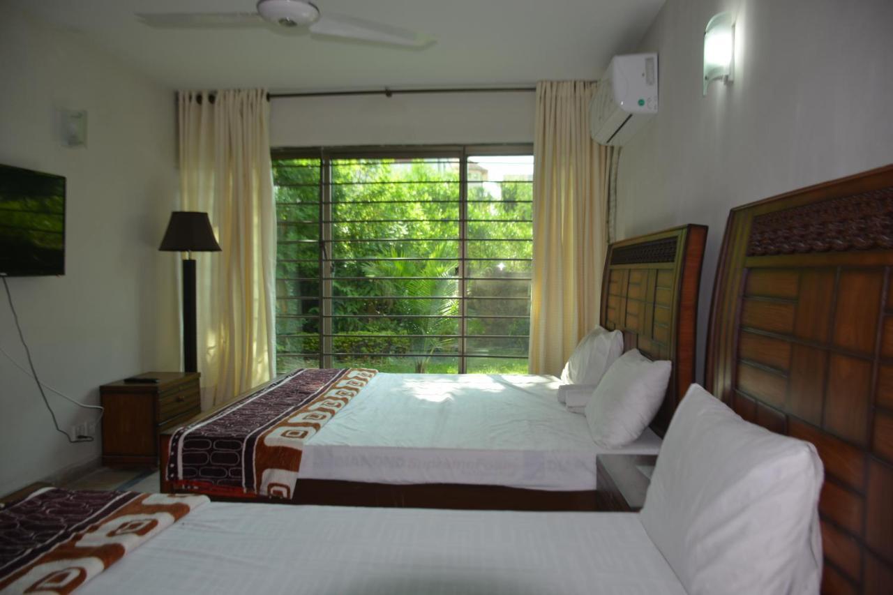 The Travelers Den Hotel Islamabad Ngoại thất bức ảnh