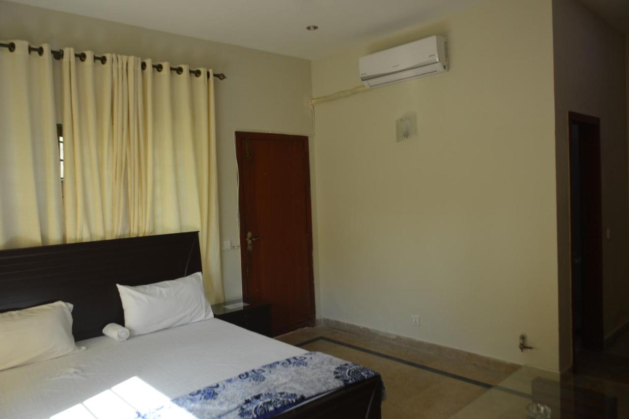 The Travelers Den Hotel Islamabad Ngoại thất bức ảnh