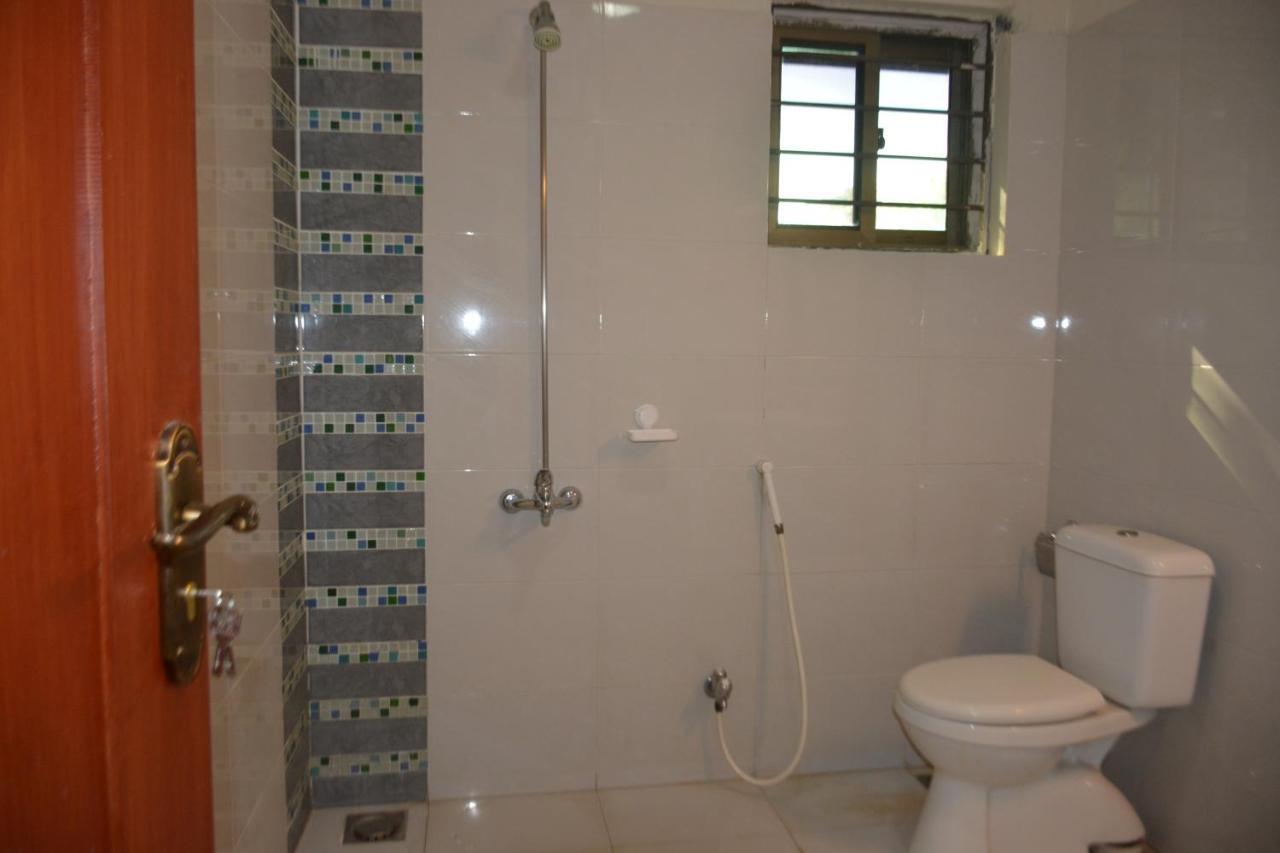 The Travelers Den Hotel Islamabad Ngoại thất bức ảnh