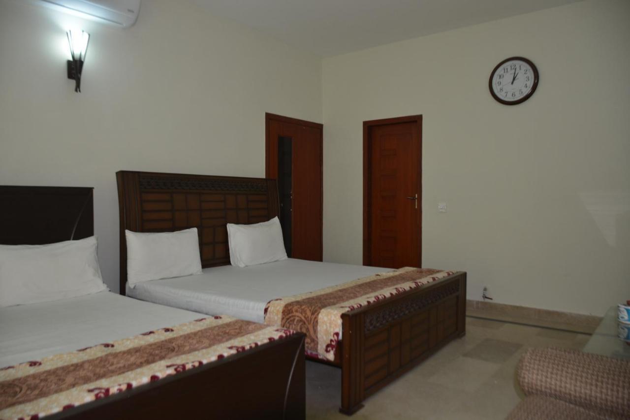 The Travelers Den Hotel Islamabad Ngoại thất bức ảnh