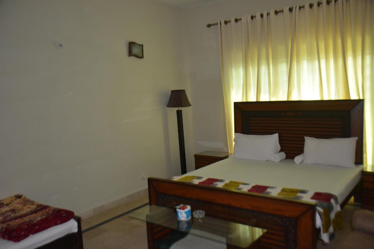 The Travelers Den Hotel Islamabad Ngoại thất bức ảnh